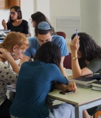 Nafshah Hashkah Ba-Torah: A Response to Rabbi Saul Berman