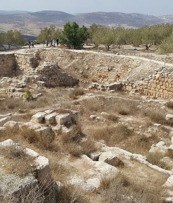 Shomron Kol Titein: Let the Silent Sisters Speak and be Consoled