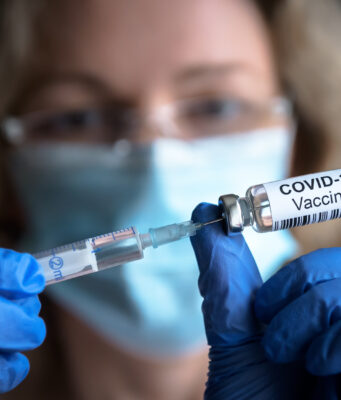 Vaccine Triage in Jewish Ethics – an Intermediate Approach