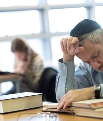 The Legacy of Rav Moshe Kahn zt’’l